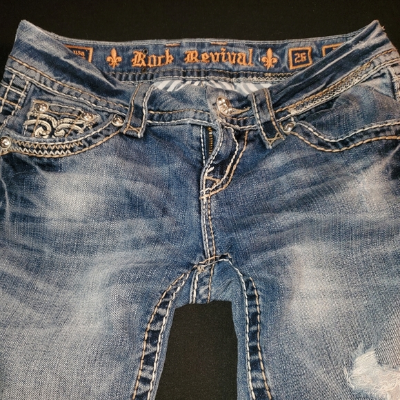 Rock Revival Capris - Picture 1 of 6